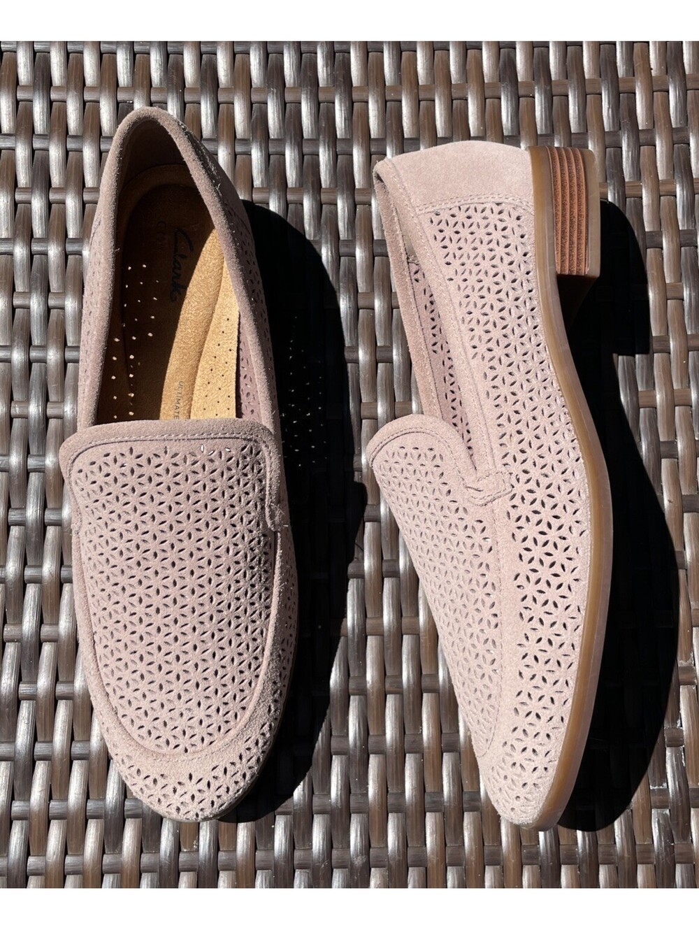 Clarks Women's Trish Cove Perforated Slip On Shoes Size 9.5 W Mauve Suede NWOB